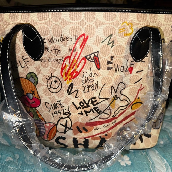 Colorful Graphic FashionTote Bag with Black Details - Picture 4 of 5